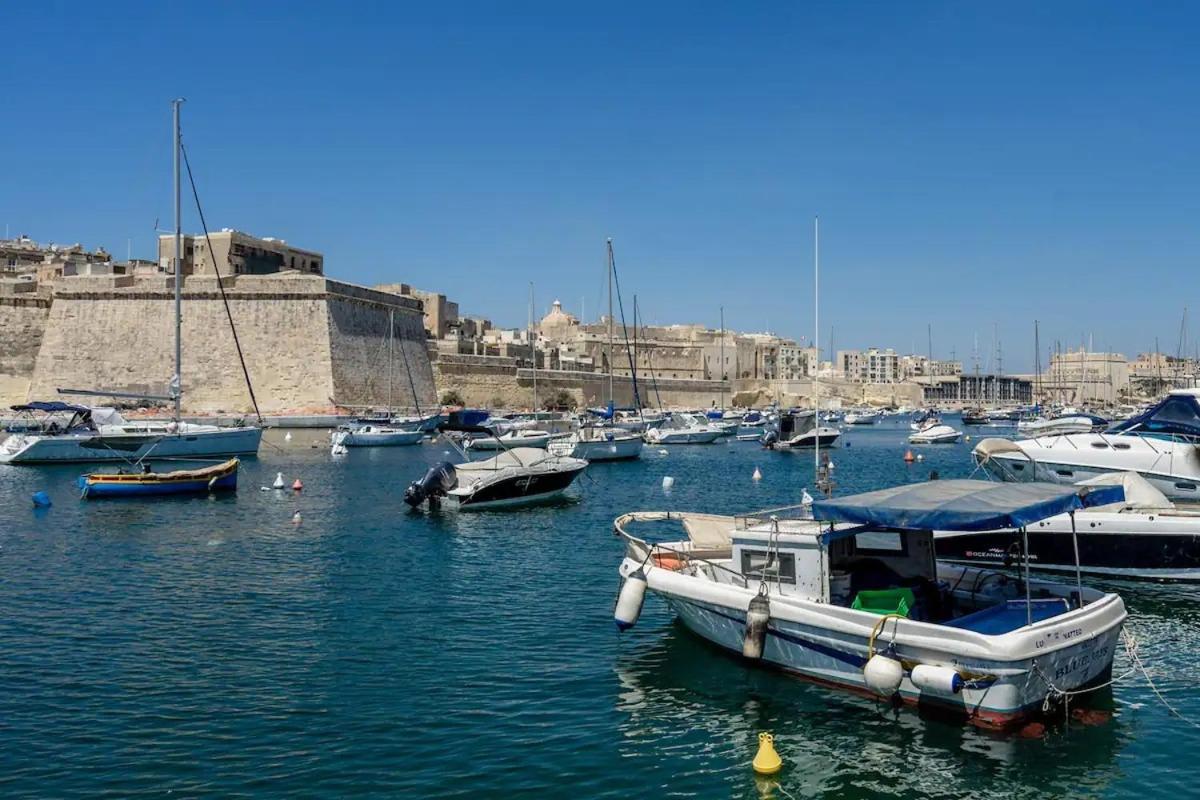 Modern Apt Kalkara Seafront! المظهر الخارجي الصورة