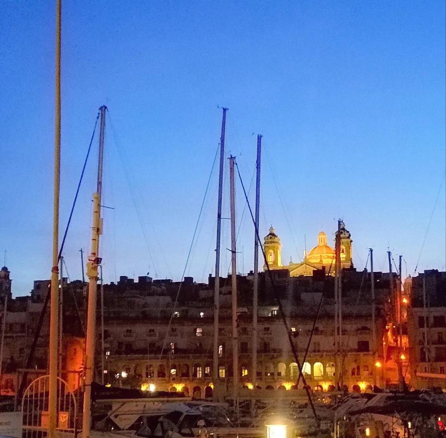 Modern Apt Kalkara Seafront! المظهر الخارجي الصورة