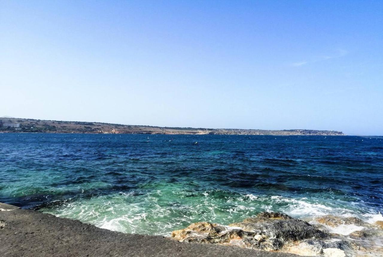 Modern Apt Kalkara Seafront! المظهر الخارجي الصورة