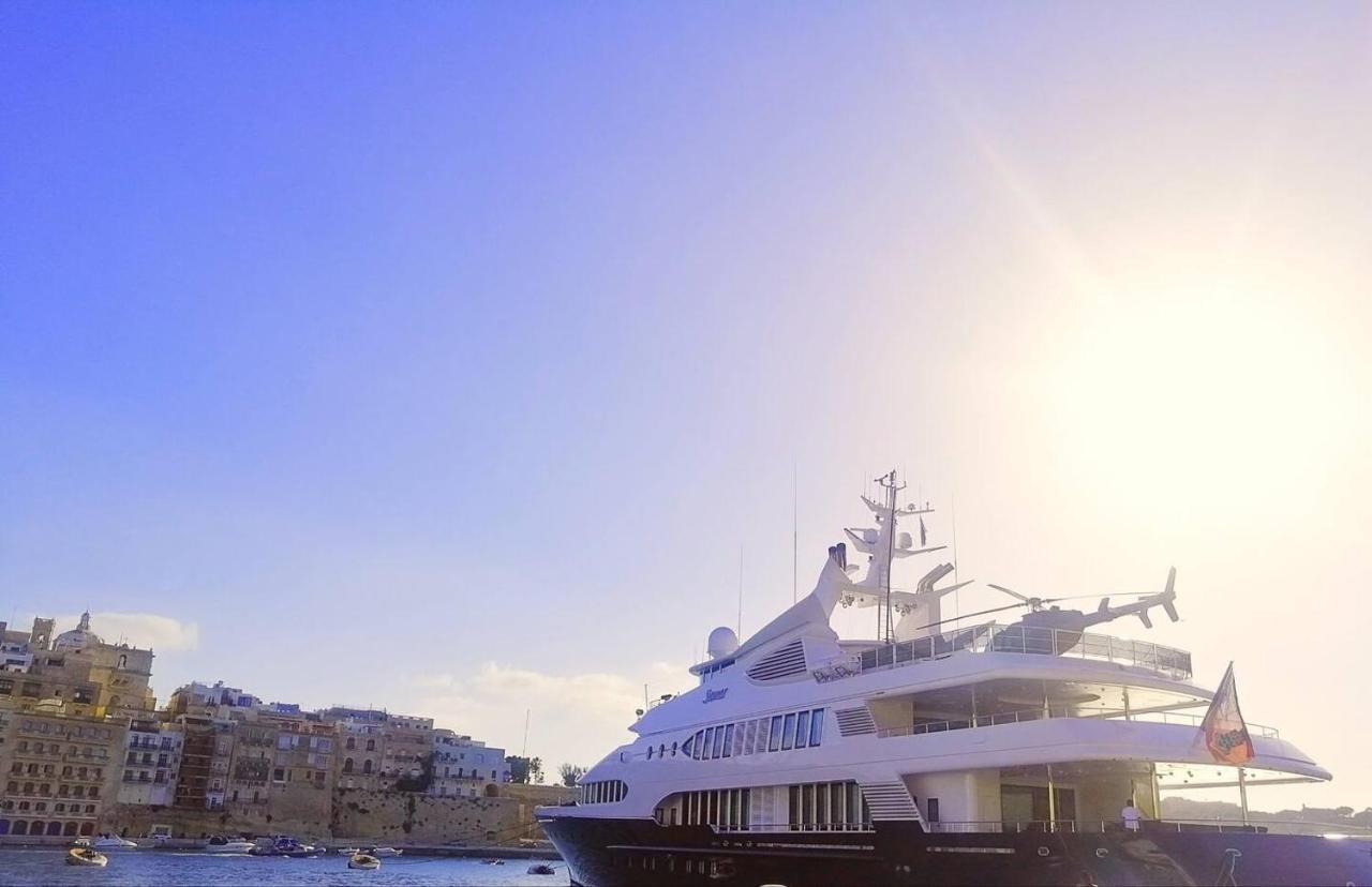 Modern Apt Kalkara Seafront! المظهر الخارجي الصورة