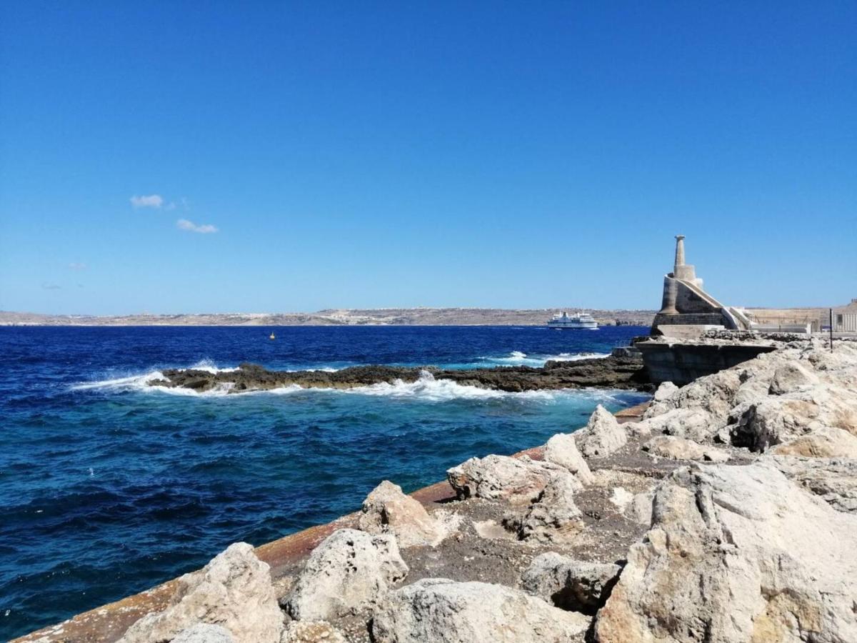 Modern Apt Kalkara Seafront! المظهر الخارجي الصورة