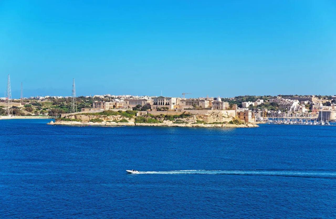 Modern Apt Kalkara Seafront! المظهر الخارجي الصورة