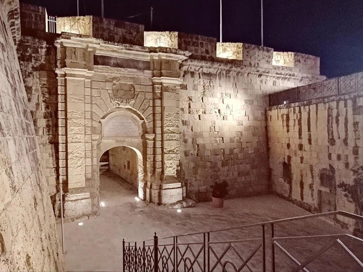 Modern Apt Kalkara Seafront! المظهر الخارجي الصورة