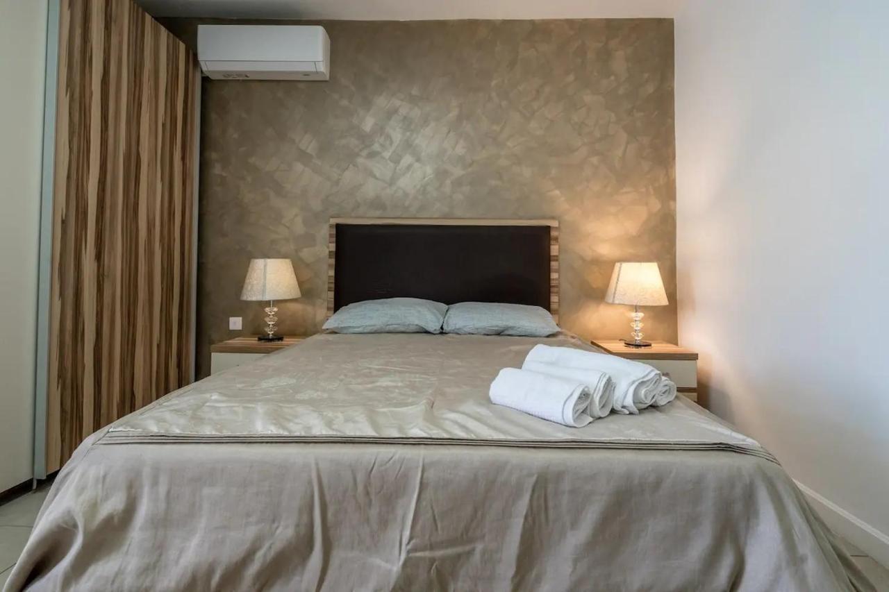 Modern Apt Kalkara Seafront! المظهر الخارجي الصورة