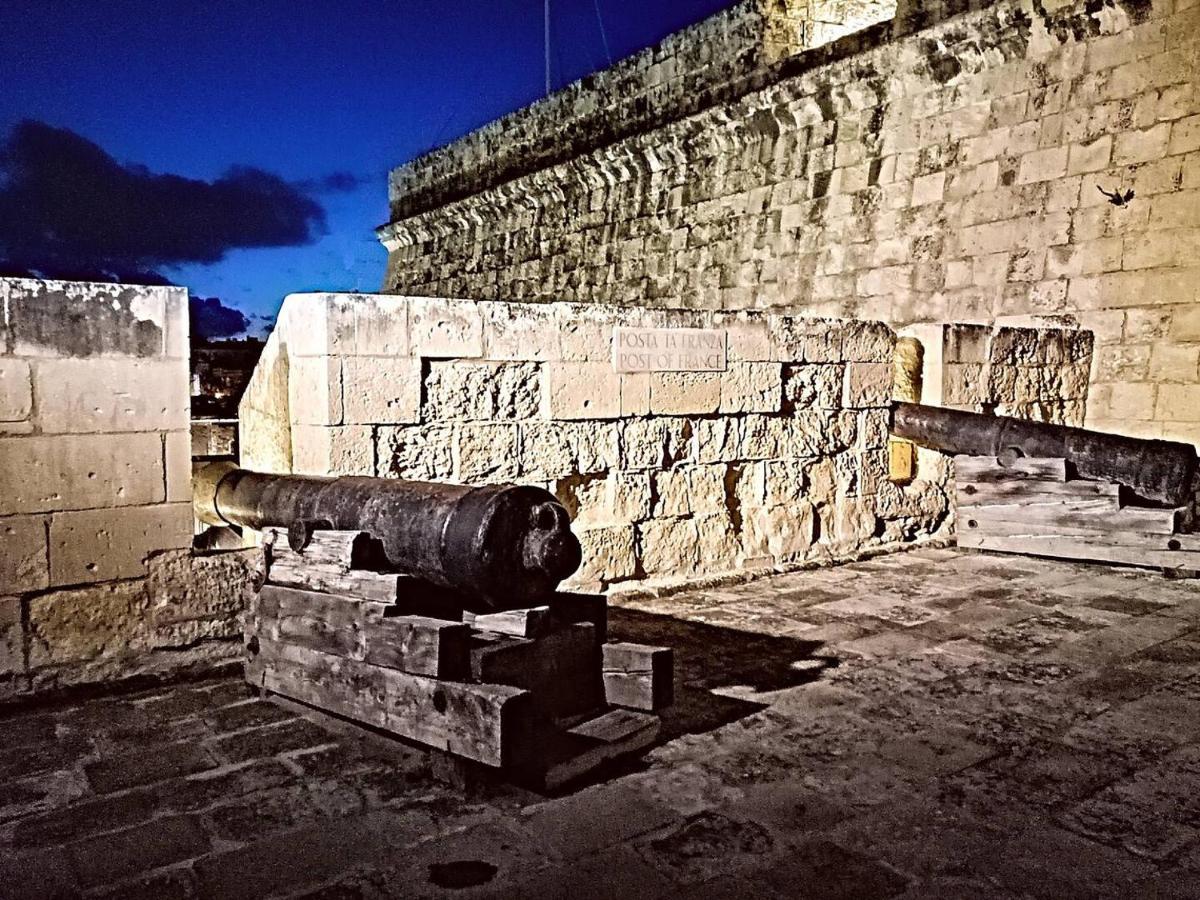 Modern Apt Kalkara Seafront! المظهر الخارجي الصورة